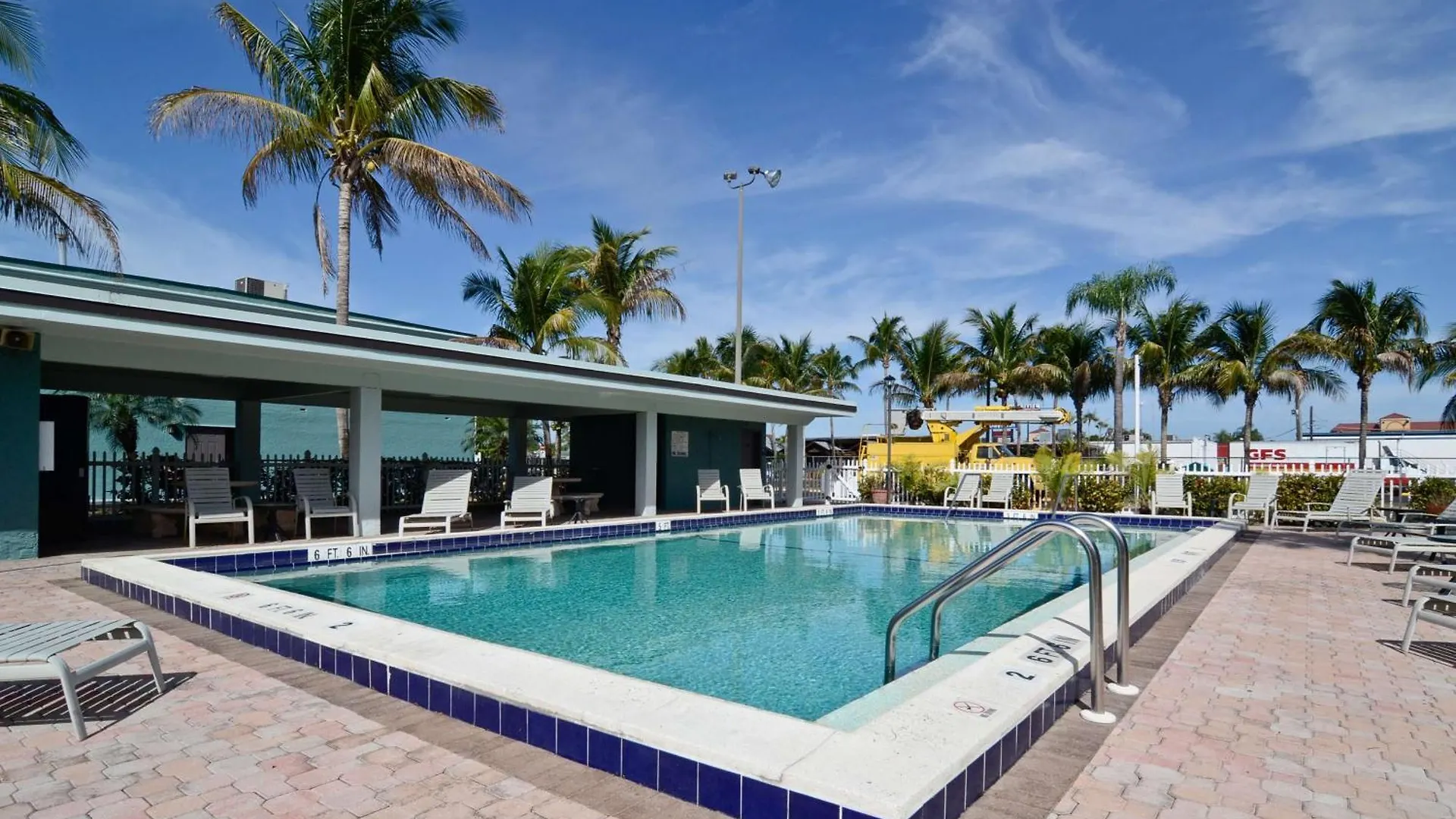 13 Smart Airport Hotels Near Six Mile Cypress Slough Preserve